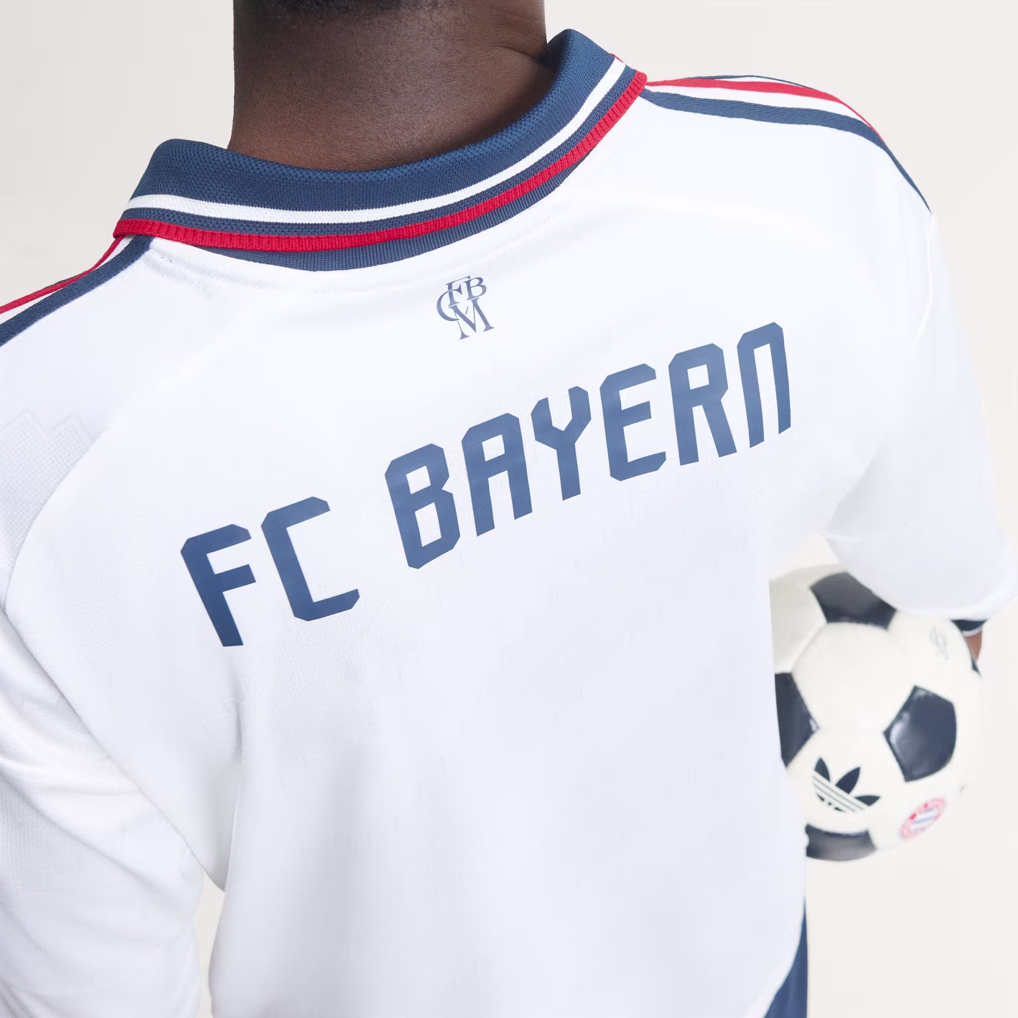 Camisa Bayern de Munique II - 2026/27 Manga Longa - Imagem 3